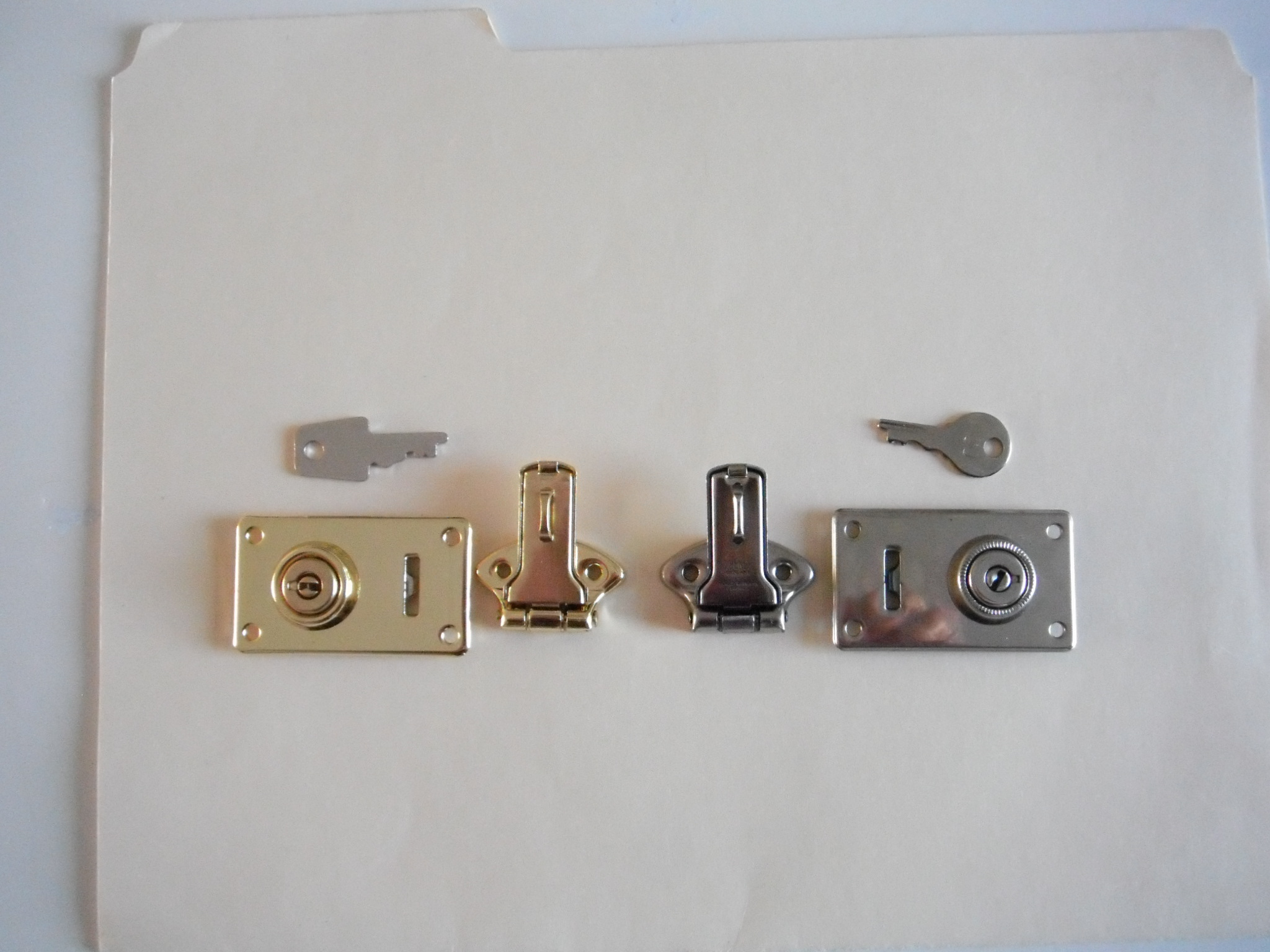 Gold Replacement for the Cheney case latch Guitar and Amp Parts