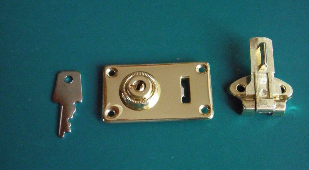 Cheney Case Latch Replacement Brass NEW out of stock - Guitar and Amp Parts