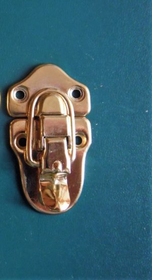 Gibson case latch