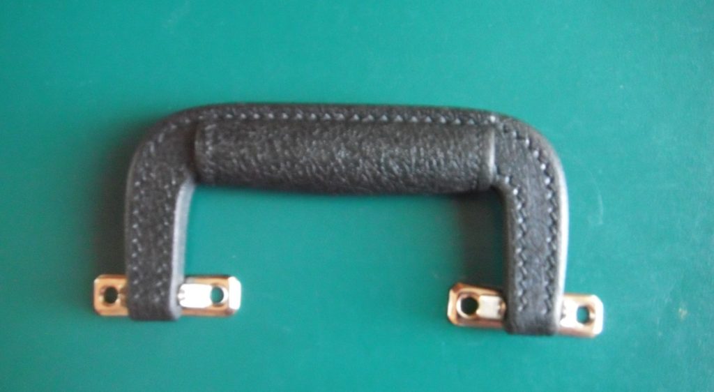 Black for Fender and other Guitar case handle, plastic, nickel brackets